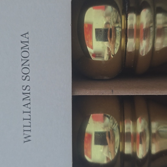Williams Sonoma Gold Salt & Pepper Shakers,Color Brass, Retail Price $249.95US - Picture 8 of 11